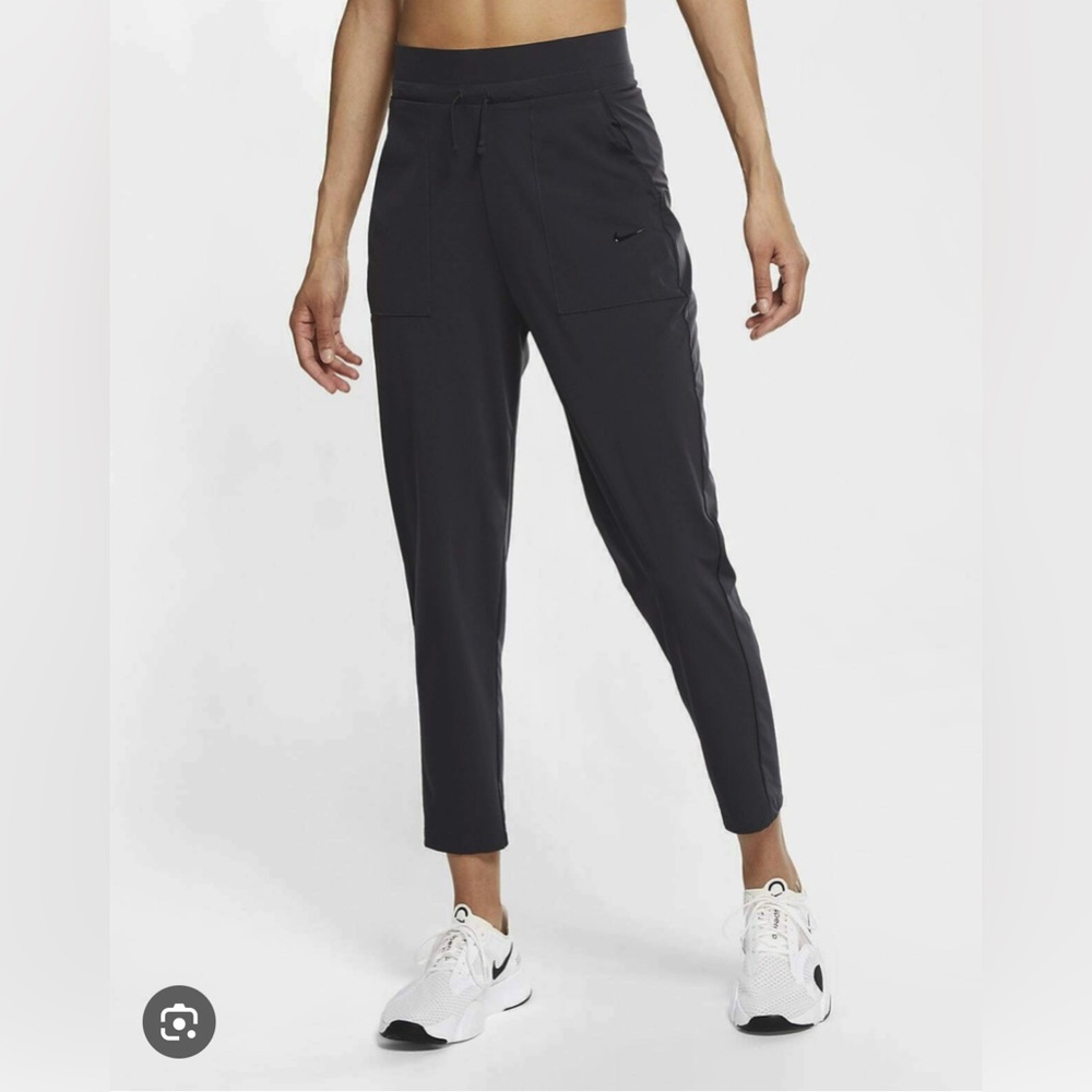 NWT NIKE Bliss Lux Training Pants Black Size Small